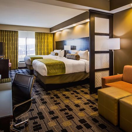Best Western Plus University Inn Хатисбург Екстериор снимка